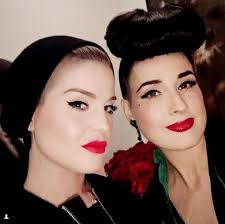 Kelly osbourne is an acclaimed british vocalist, lyricist, entertainer, tv moderator, and style fashioner. Kelly Osbourne Starportrat News Bilder Gala De