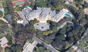 Spelling accepted an offer of $85,000,000 in 2011 from british heiress petra ecclestone (stunt). Inside The Manor The Largest House In Los Angeles Work Money