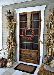 Check out our thanksgiving door decorating ideas for inspiration! 52 Cozy Thanksgiving Front Door Decor Ideas Digsdigs