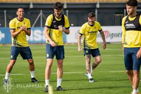 It shows all personal information about the players, including age, nationality, contract duration and current market. Villarreal Cf On Twitter