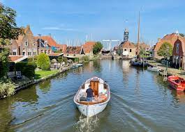Begin local meat processing on your terms, time, and site using friesla's ecosystem of movable equipment: Things To See In Hindeloopen Friesland Velvet Escape