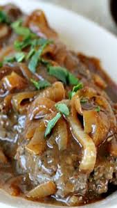 Hamburger Steak With Onions And Brown Gravy Recipe Call Me Pmc Recettes De Cuisine Recette Plats Cuisines
