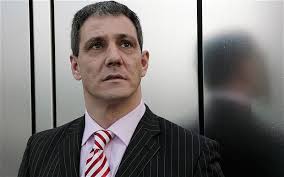 Millionaire offers £250k reward to catch thieves who attcked him in home  and stole gold