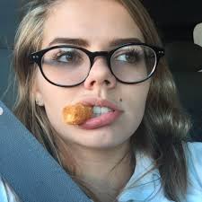 Happy 27th Birthday to Country Music artist Martina McBride's daughter Emma  who was born March 29, 1998!! #martinamcbride