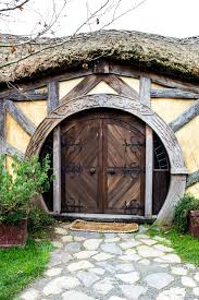 Http Thefavoriteartilike Tumblr Com Post 69317649121 Skate Landscape Hobbit Doors Hobbit Door Hobbit House Earth Homes