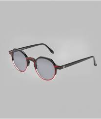 Portées par des créateurs novateurs du monde entier, nos légendaires lunettes de soleil circulaires font fi des conventions depuis 1989. Lunettes De Soleil Rondes Boutique Officielle Du Stade Toulousain