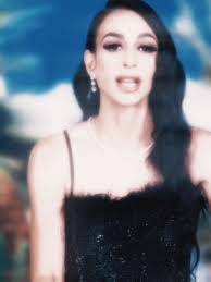 Gretchen Trefz's Instagram, Twitter & Facebook