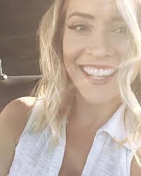 Kelli Orr's Instagram, Twitter & Facebook