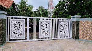Unik & keren, 10 inspirasi pagar rumah klasik dari besi untuk anda orang barat menyebut. Pintu Pagar Garasi Minimalis Kombinasi Cutting Plasma Super Keren Dan Gagah Youtube