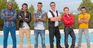 Six célibataires vont vivre ensemble dans une villa à ibiza et rencontrer plusieurs jeunes filles qui ont été séduites pendant la diffusion de leur portrait. Les Princes De L Amour 4 Decouvrez Les Deux Premiers Princes De Cette Nouvelle Saison Mce Tv