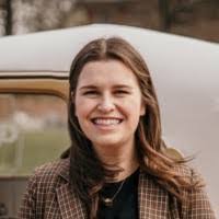 Jenna Maine's Instagram, Twitter & Facebook