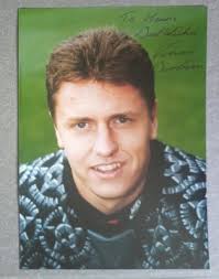 ❤A.F.C. BOURNEMOUTH'1899 PLAYERS & MANAGER-HAND SIGNED CARDS & PHOTOS  &CUTTiNGS