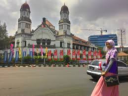 Cerita sejarah lawang sewu dalam bahasa inggris. Berkunjung Ke Lawang Sewu Seperti Bertualang Menyusuri Lorong Waktu Ayuniverse
