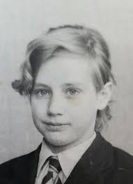 It is with heartfelt sadness we announce that Brenda Harrison passed away 