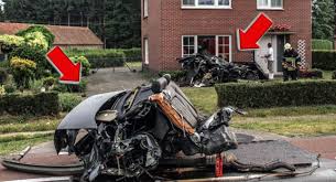 Subscribe to rt newsletter to get stories. Someone Walked Away From This Horrific Crash That Split An Audi S8 In Two Carscoops
