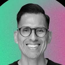 LinkedIn Familia, I've been writing this LinkedIn post in my head since  last fall, so here it finally goes... I came to the 🇺🇸 at 3-yrs old from  🇵🇪 . I grew