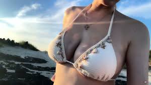 Hl6260 Having Fun With Bikinis - EPORNER