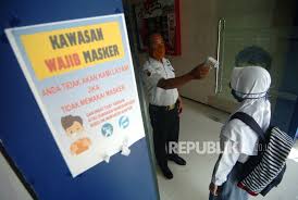 Terlihat pada hasil kuesioner tingkat kepuasan mahasiswa terhadap pembelajaran online atau daring yang disebar pada 100 mahasiswa di kota manado. Pandemi Covid 19 Dan Imbas Pembelajaran Jarak Jauh Republika Online