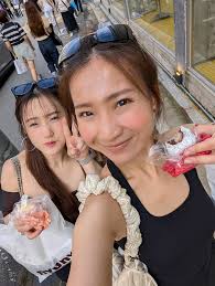 How do I not get sick of +82 😗🇰🇷