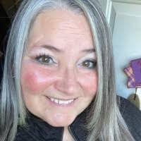 Glenda Hensley's Instagram, Twitter & Facebook