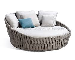 Tangkula outdoor daybed with retractable canopy (without table round bed) if you want to stay comfortable in the summers, there is no better option than the outdoor daybed from tangkula. Hot Sale Outdoor Round Rattan Daybed Dh X1003 Buy Rattan Daybed Rattan Daybed With Canopy Outdoor Wicker Daybed Product On Alibaba Com