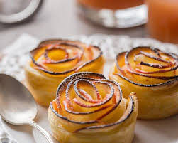 Rose De Pommes Feuilletees Recette Idees De Recettes Rose Pomme Recette Et Gateaux Et Desserts