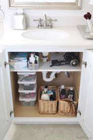 Tips Before Buying Vanity Cabinets For Your Bathroom V 2020 G Shkaf Pod Rakovinu V Vannoj Nebolshie Vannye Komnaty Dekor Vannoj