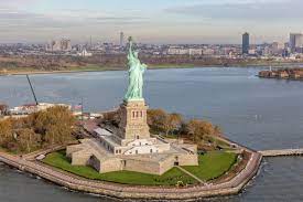 La liberté éclairant le monde) is a colossal neoclassical sculpture on liberty island in new york harbor within new york city, in the united states. Statue Of Liberty Ellis Island To Remain Open During Government Shutdown Curbed Ny