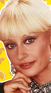 RAFFAELLA CARRA' mitica ਨੇ ਆਪਣੀ...