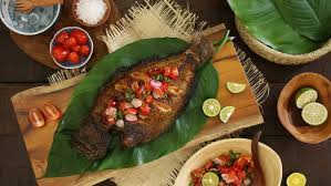 Ibaratnya, setelah ikan matang dengan aroma khas ikan tidak pahit dan tidak basah, terakhir dilumuri dengan bumbu. Resep Bumbu Oles Ikan Bakar Lifestyle Fimela Com