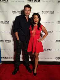  Uzivatel Tina Huang Na Twitteru Me And My Awesome Writing Partner Thegriffster Doing The Red Carpet For A Great Cause And Premier Whitespace Rs Http T Co Bcyv5gonjs