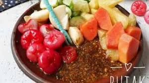 Resep cireng isi ayam bahan cireng : Segarnya Rujak Buah Dimakan Siang Hari