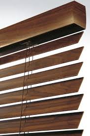 Stores En Bois Sur Mesure Lamelles Horizontales Ou Verticales Copahome Store Bois Store Venitien Bois Store Lamelle