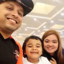 Kranthi Kumar Panikera DrillMan stopped 57 electric fan blades using his  tongue in just one minute 🤯