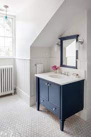 A small bathroom needs small pieces of furniture but it demands style and finesse in order to look fabulous. Navy Bathroom Decorating Ideas