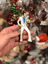 Christmas crackers are festive table decorations that make a snapping sound when pulled open, and often contain a small gift and a joke. 10 Surprising Holiday Gifts You Can Find At Cracker Barrel All 30 Off