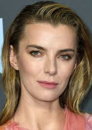 Fan Casting Betty Gilpin as Gracie Law in Big Trouble In Little China  (2023)