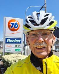 Tim Astle's Instagram, Twitter & Facebook