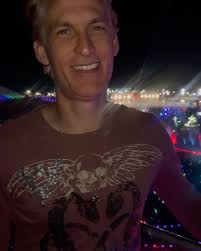 1. EDC 2024! 🎆, 2. High above the festival 🕺🏼💃🏼, 3. EPIC vantage point  🎡, 4. Phone pickpocketed 10 mins after this! 🦹🏼‍♂️, 5. Rocking out to  @deadmau5 🤖 , 6. LFG @fredagainagainagainagainagain 🤘🏼 , 7. ...