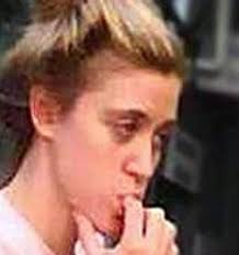 Serial Australian con artist deported