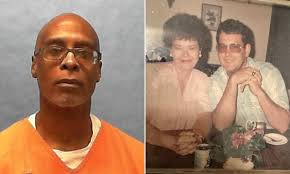 Death row inmate Chadwick Willacy who burned Florida mom alive during  burglary is executed in front of victim's son