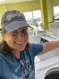 Nancy Caldeira's Instagram, Twitter & Facebook