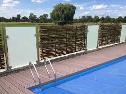 sichtschutz pool hochwertig nachhaltig und witterungsfest