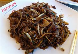 It's hard to find anybody that will tell you they don't like char kway teow. Singapore Hawker Dishes Char Kway Teow