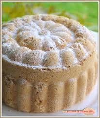J Ai Enfin Trouve Un Moule Pour Le Gateau De Savoie Qui Semble Etre A La Hauteur De La Miss Recette Gateau De Savoie Biscuit De Savoie Recette Gateau De Savoie