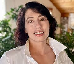 Olivia Fox's Instagram, Twitter & Facebook