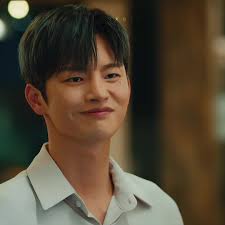 Love at First Sight in Doom at Your Service