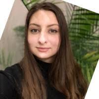 Nicole Salomone's Instagram, Twitter & Facebook