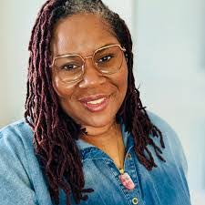 Sarah Flygare's Instagram, Twitter & Facebook