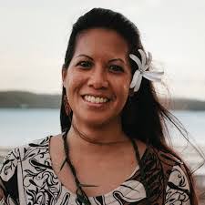 Jasmine Seymour's Instagram, Twitter & Facebook